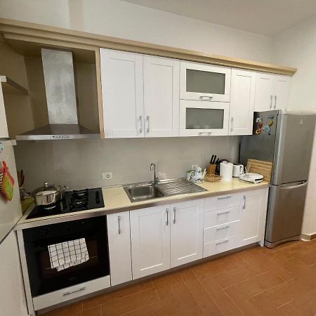 Gjiri Lalzit Apartment Дуррес Екстер'єр фото