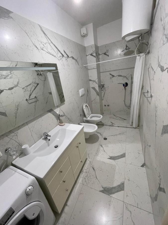 Gjiri Lalzit Apartment Дуррес Екстер'єр фото